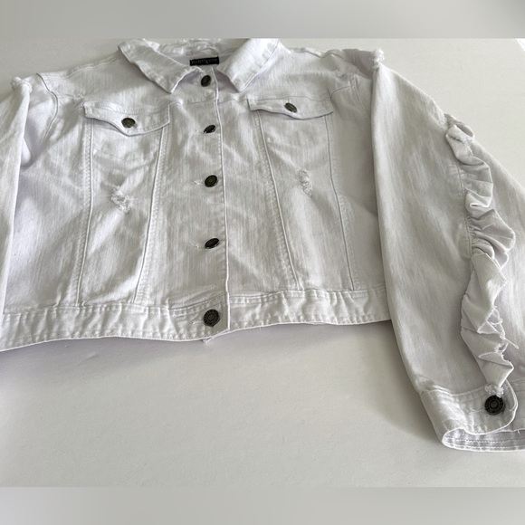 ELLIOTT & VINE || White Distressed with Ruffles Jeans Jacket. Sz. 1X - Picture 3 of 16